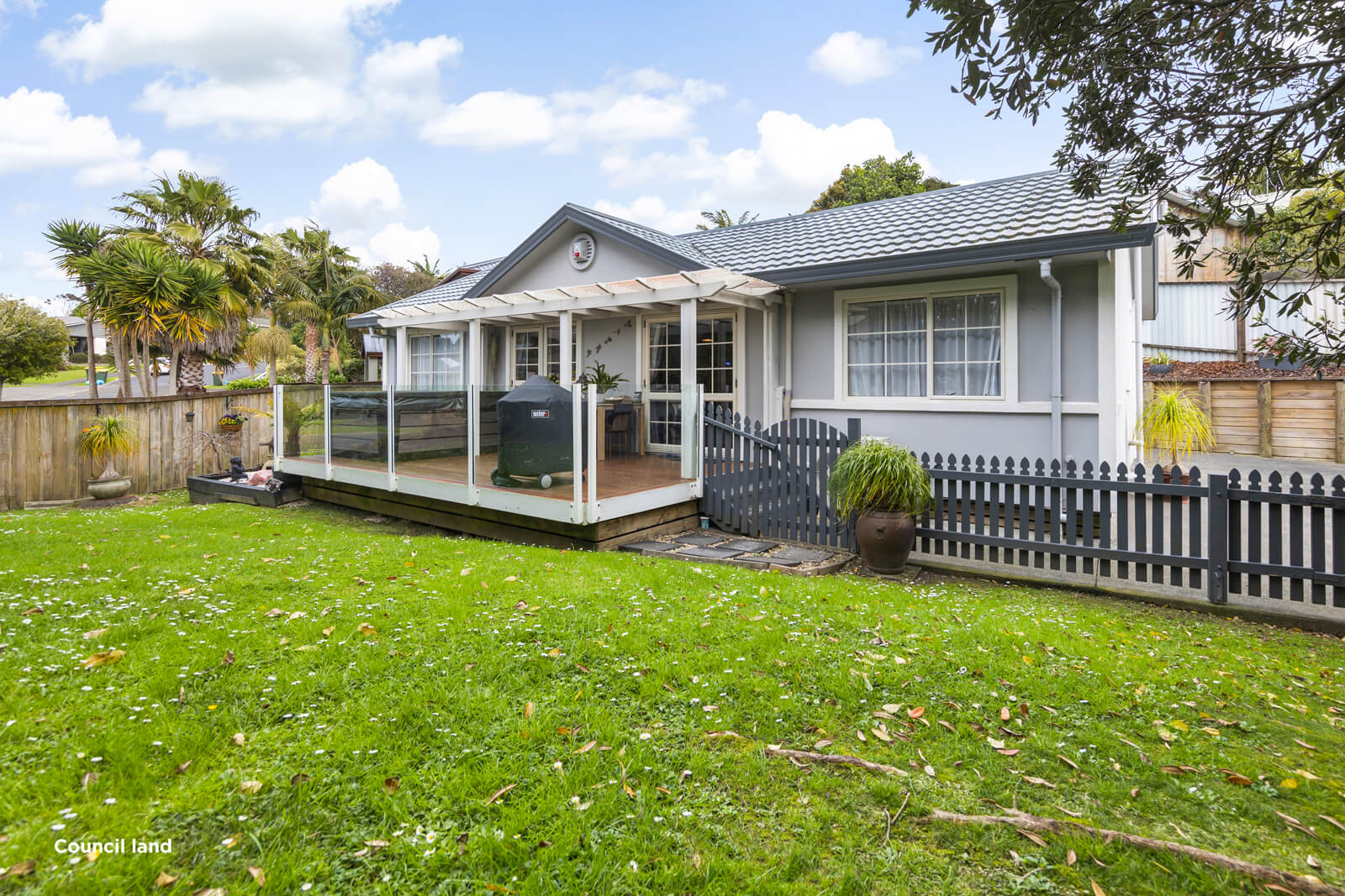 403 Whangaparaoa Road, Stanmore Bay